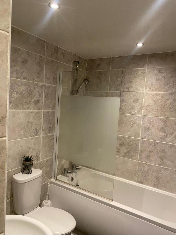 Alexander Apartments Newcastle City Room photo
